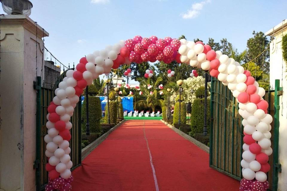 Entrance Decor