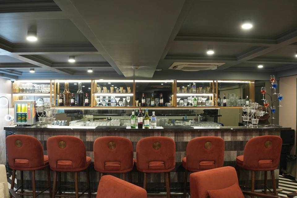 Lobby bar