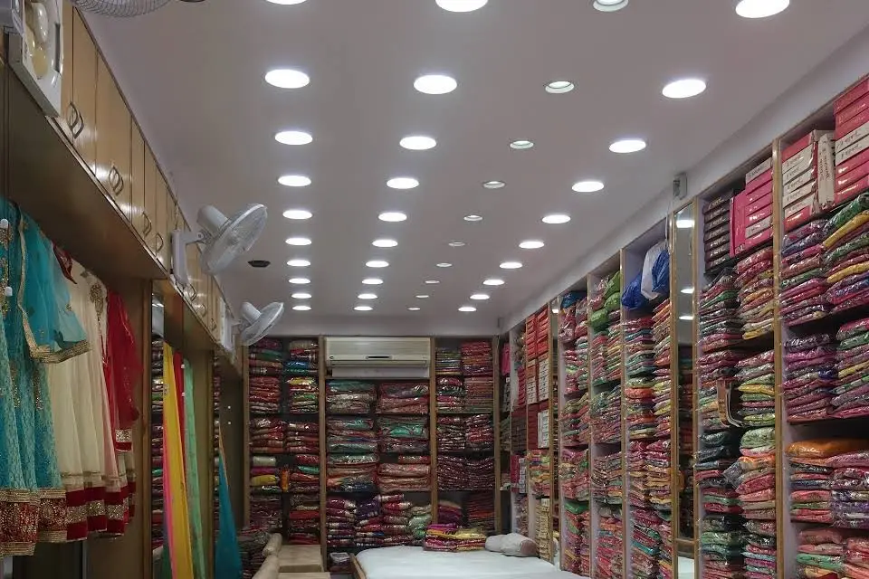 10x30 Saree shop | Best lehenga shop interior design ideas | Kurti shop  interior | Ladies All in one - YouTube