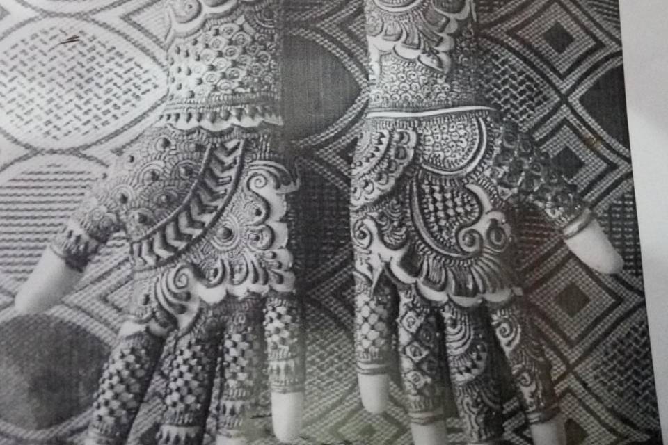 Kalyani Professional Mehandi Artist