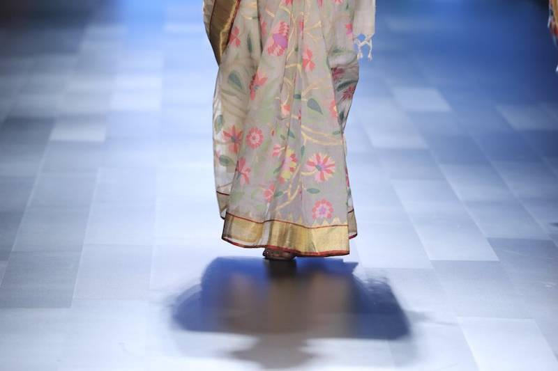 Lfw beige & pink khadi sari