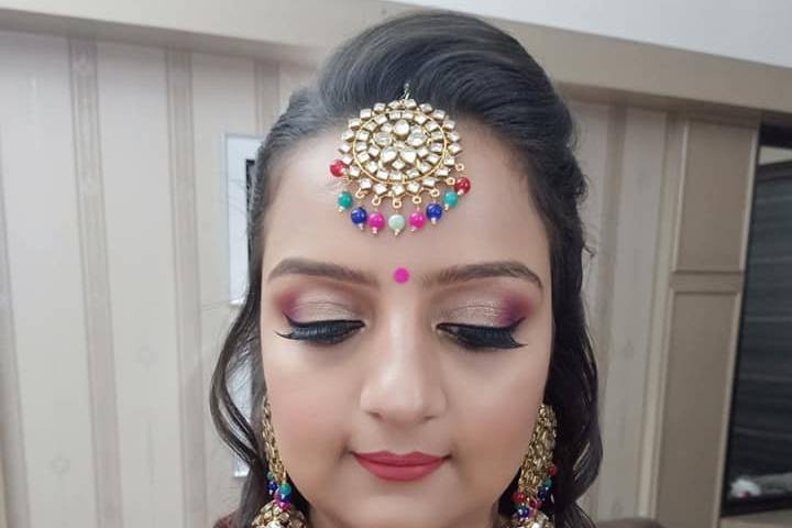 Mehjabeen Makeup Artist and Hairstylist