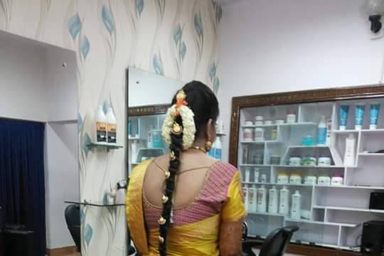 Amazing bridal hair