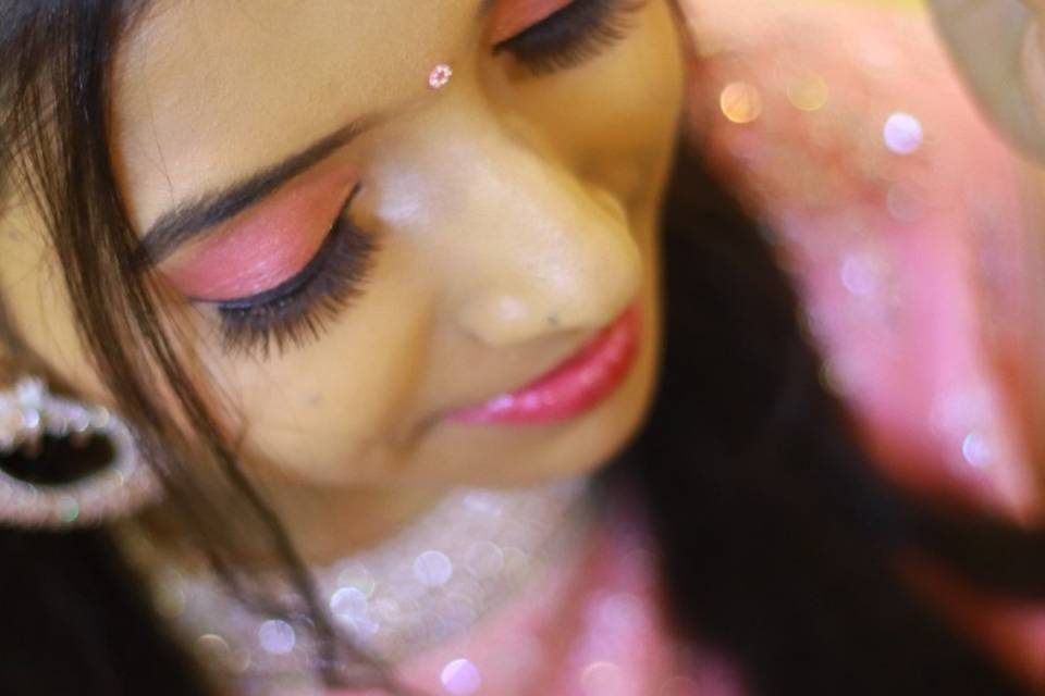 Iswarya Pro Makeup Artist