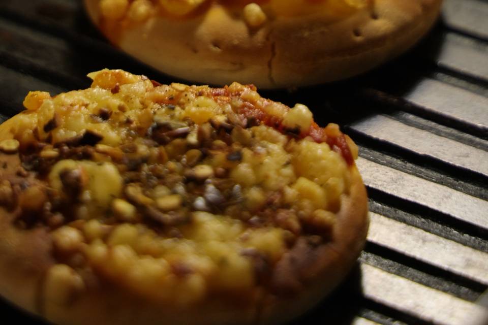 Gourmet Pizza