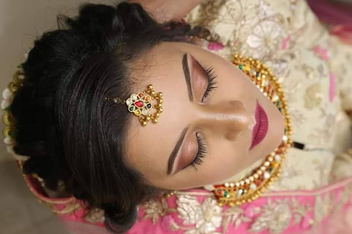 Rama Beauty Parlour