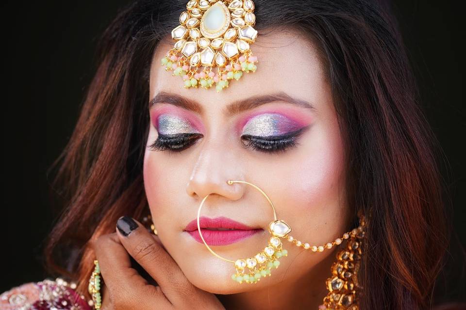 Get Glamours by Neelu