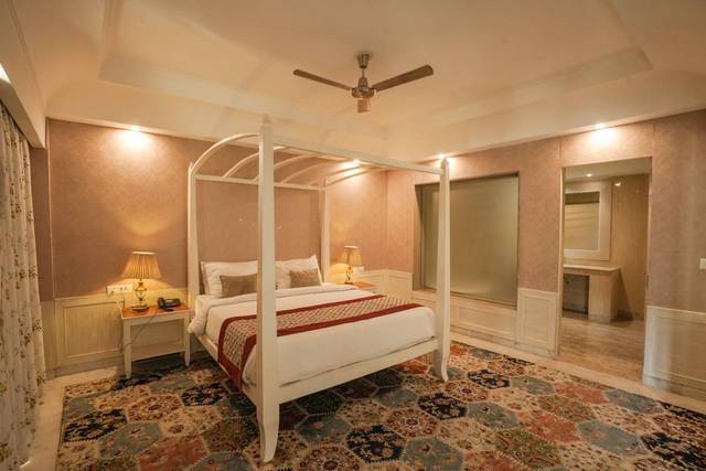 Traavista Surya Mahal Resort & Spa