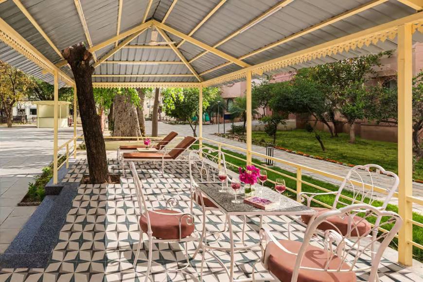 Outdoor Sitting Area