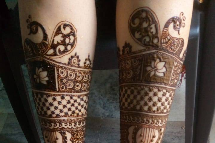 Bridal mehndi art