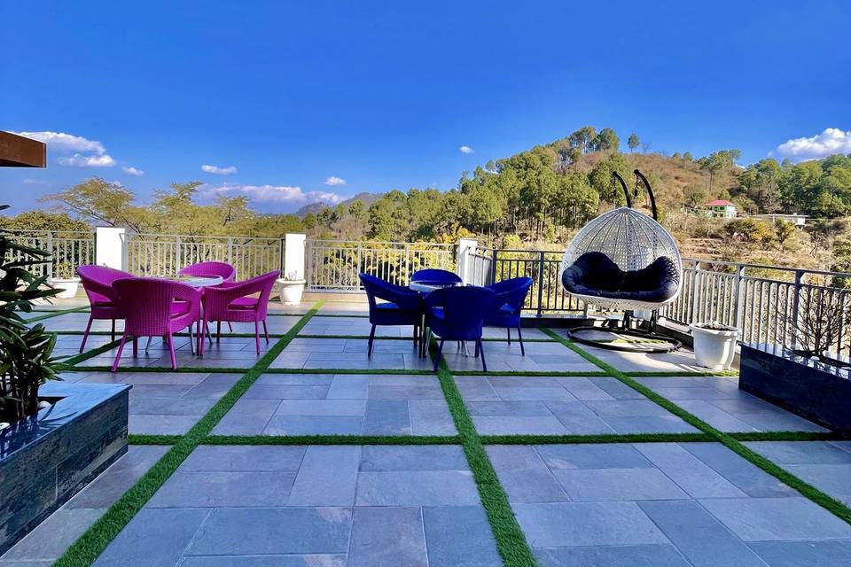 Rooftop Hotel