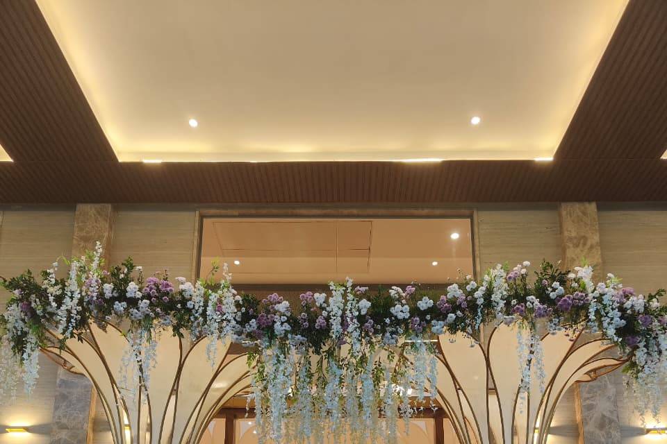 Entrance decor