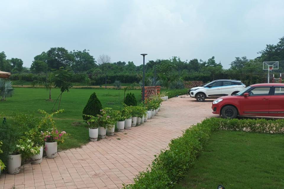 Entrance decor