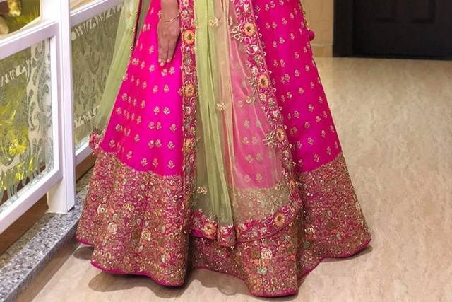Pin by DilMA 😍😍 on Embroidery Stitches | Indian designer suits, Punjabi  outfits, Indian outfits