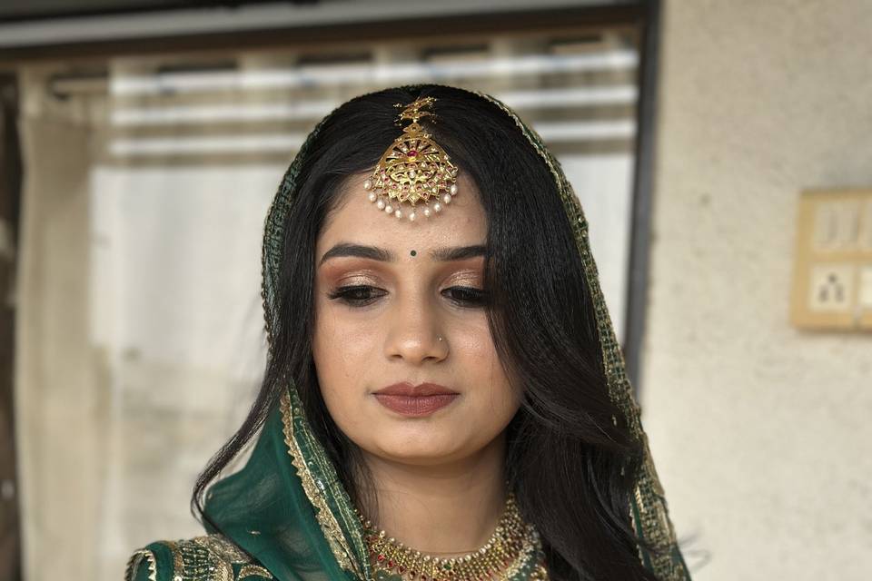 Party makeup
