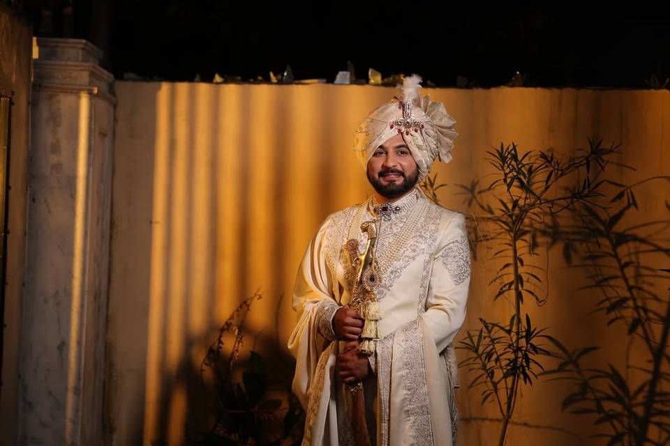 Groom