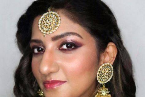 Party makeup