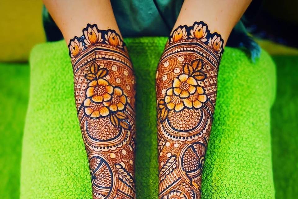 Latest Mehndi Designs For Grooms and Boys