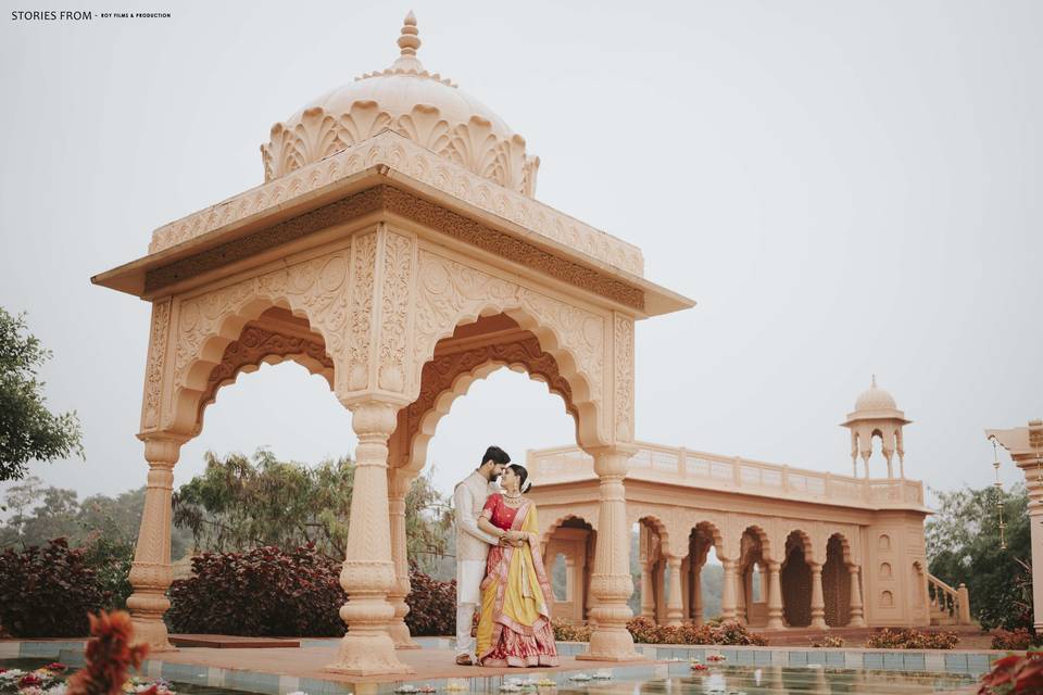 Pre-wedding Couple Shot