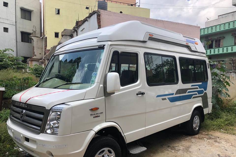 Tempo traveller