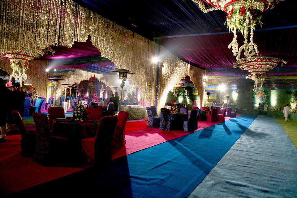 Wedding decor and lighting