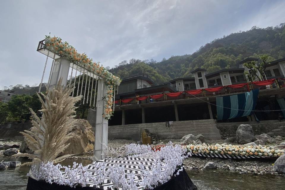 Garland ceremony
