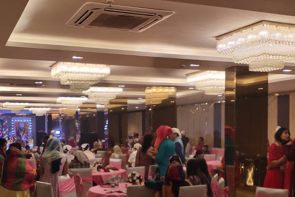 Banquet hall