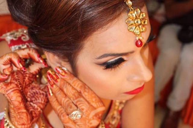 Bridal makeup