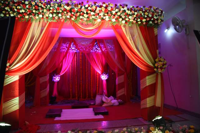 Entrance decor