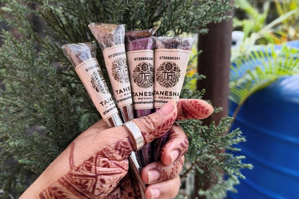 Organic mehendi cones