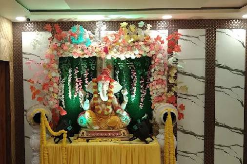 Entrance decor