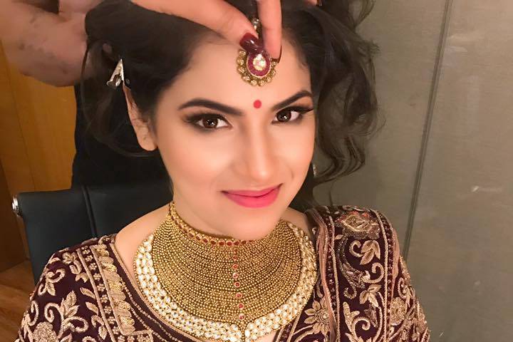 Shruti Sharma Makeup