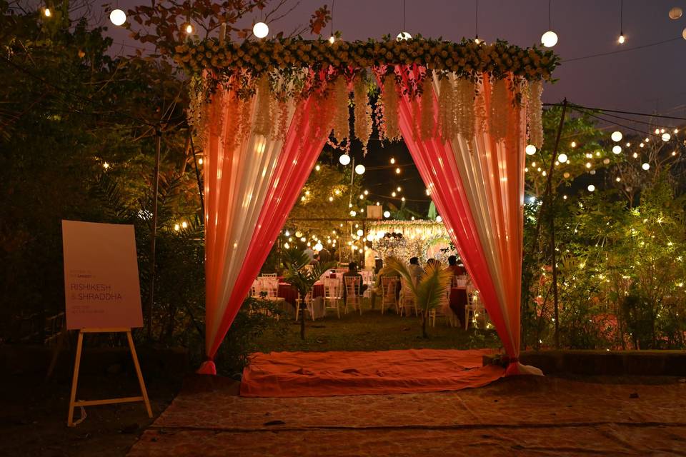 Entrance decor