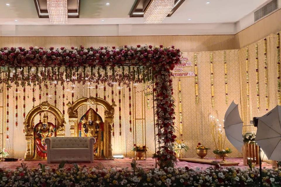 Entrance decor