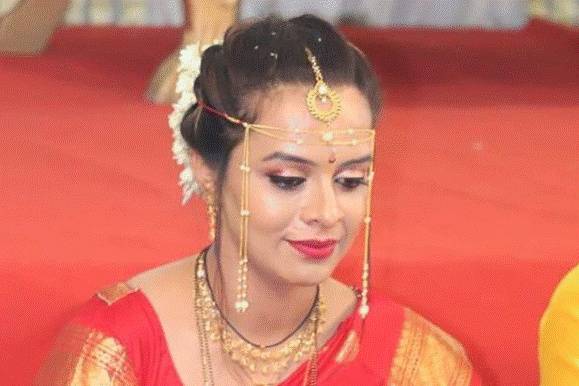 Bridal makeup