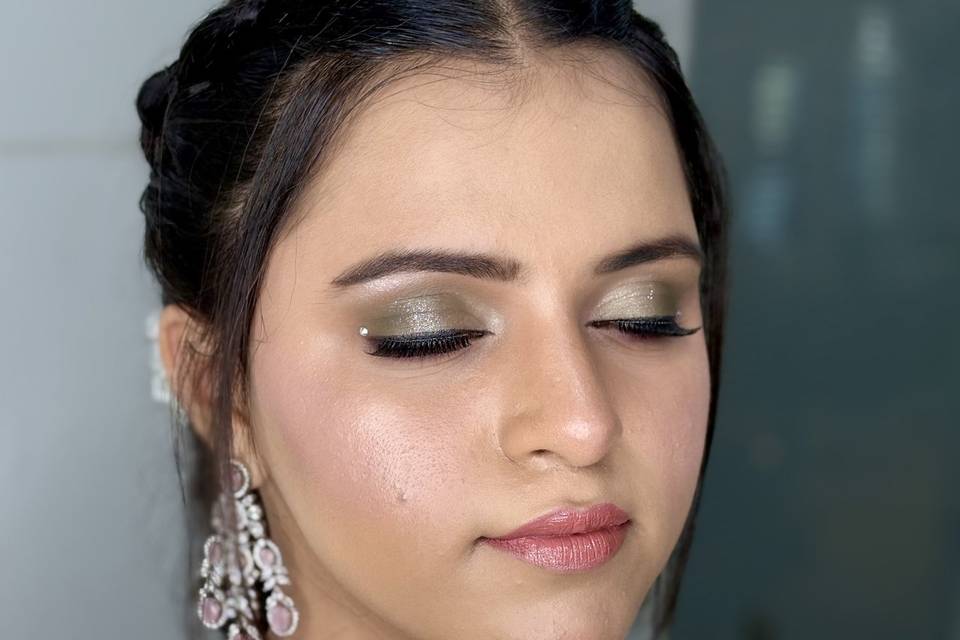 Party makeup