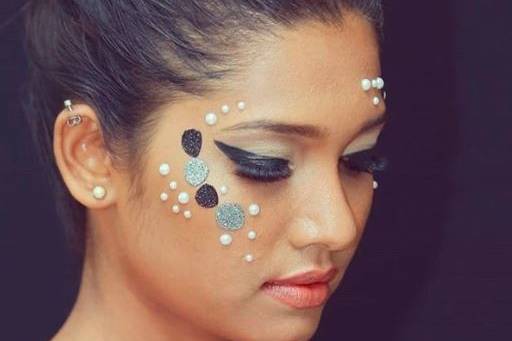 Party makeup