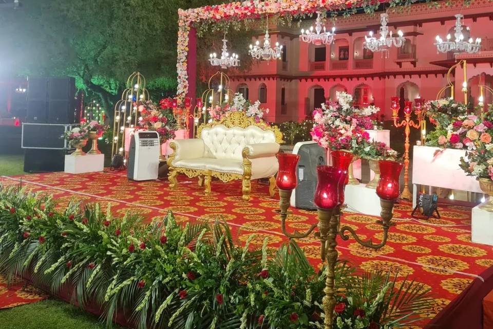 Wedding stage dcor