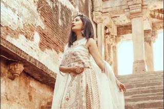 W for Woman, MG Marg, Allahabad