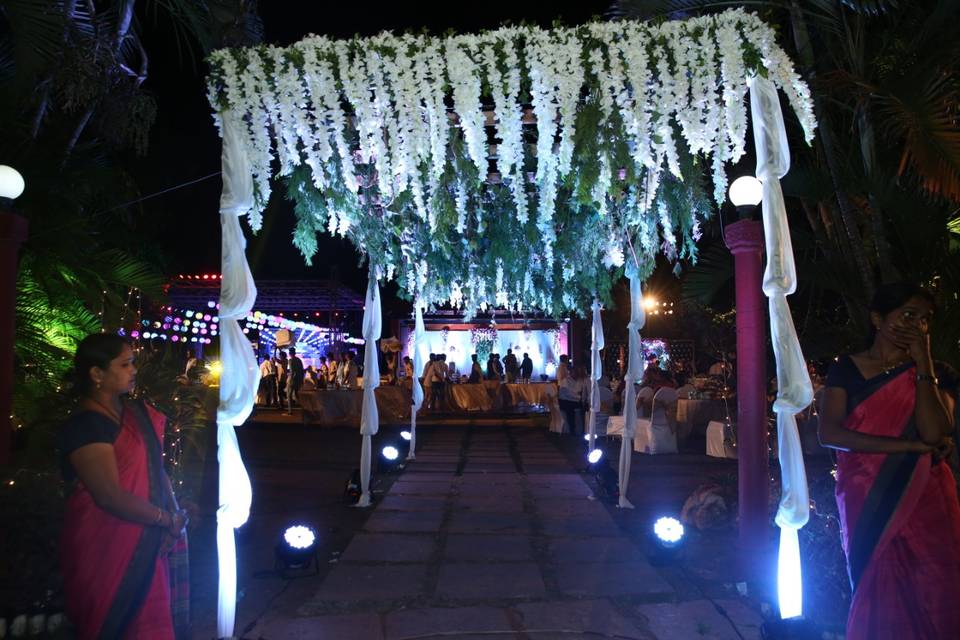 Entrance decor