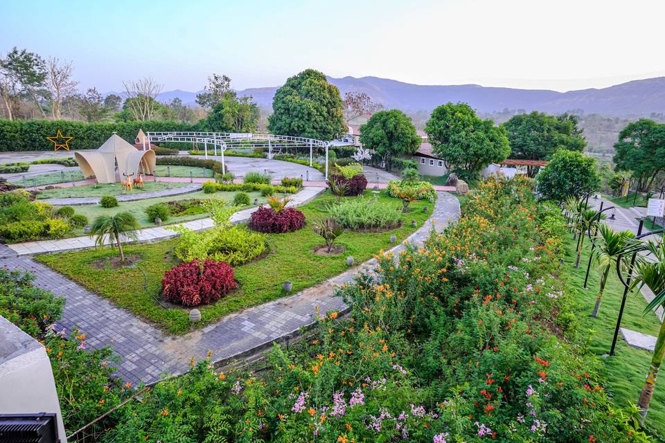 Aaryans Riverwood Resort