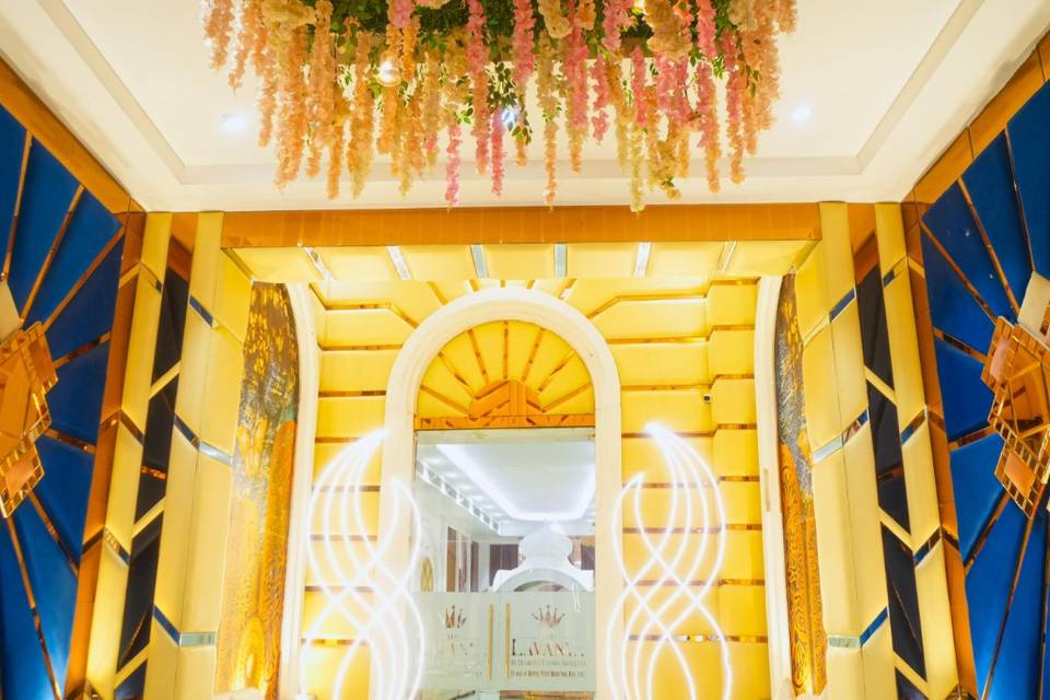 Wood heaven lobby