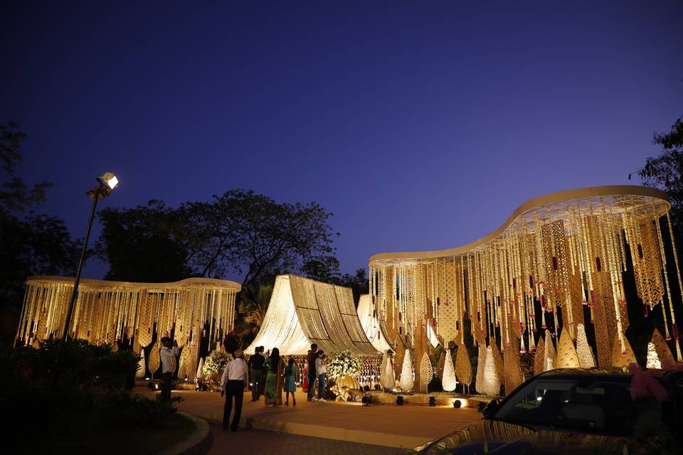 Grand Entry at Andaaz