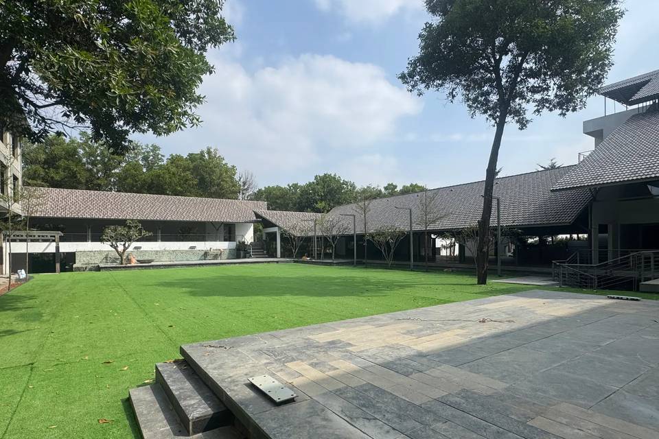 Lawn area