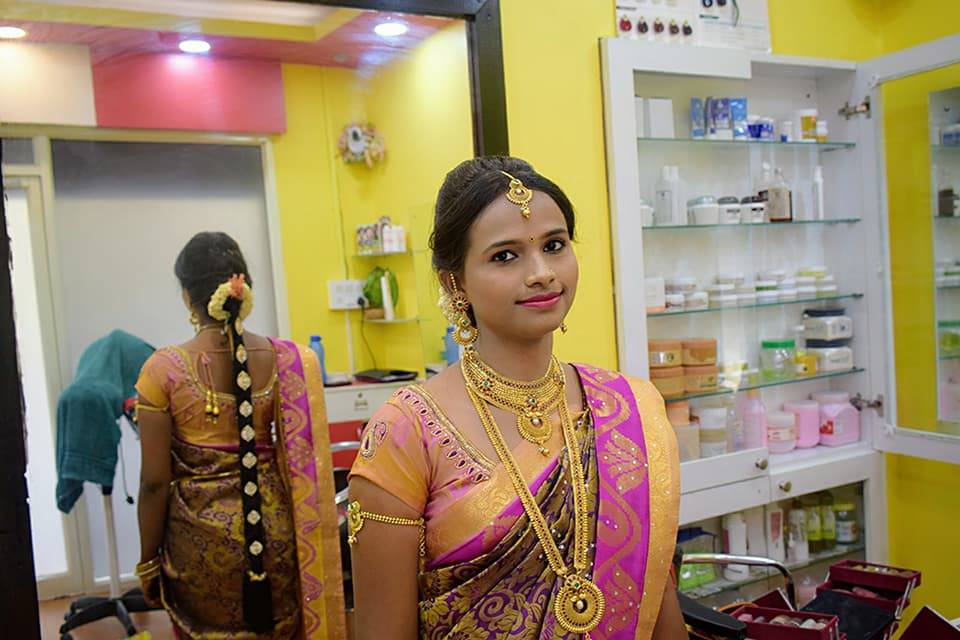 Rose Beauty Parlour, Yeshwanthpura