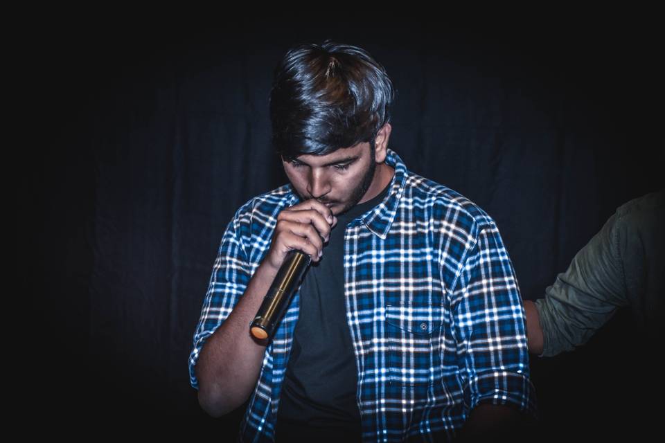 DJ Daksh, Jogeshwari