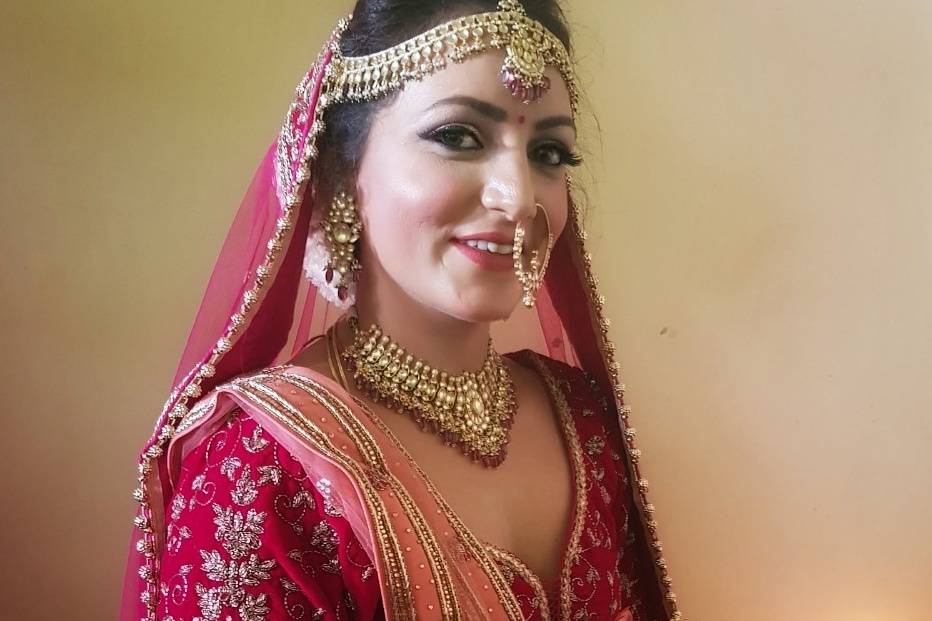 Garima Baranwal - Professional Make Up Artist