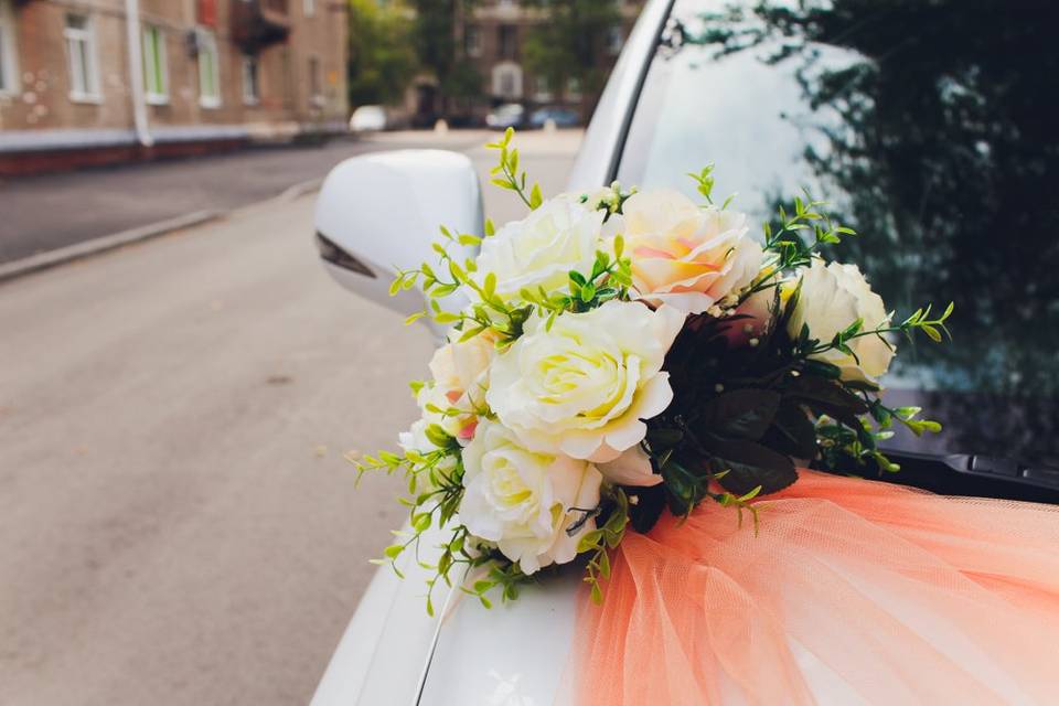 Rent luxury cars for wedding