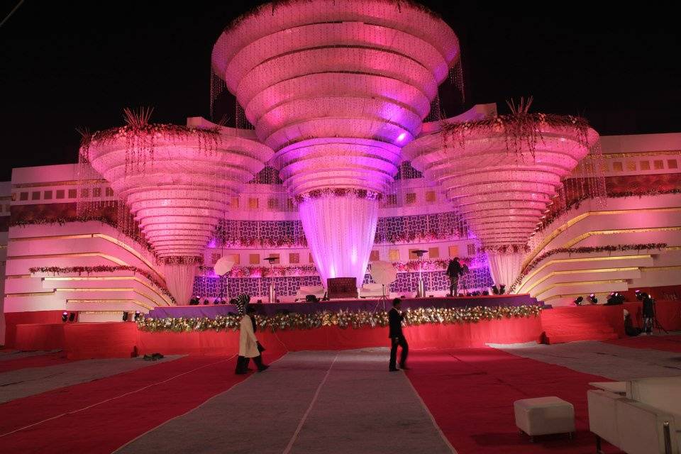 Wedding Bells, Gujrawala Town