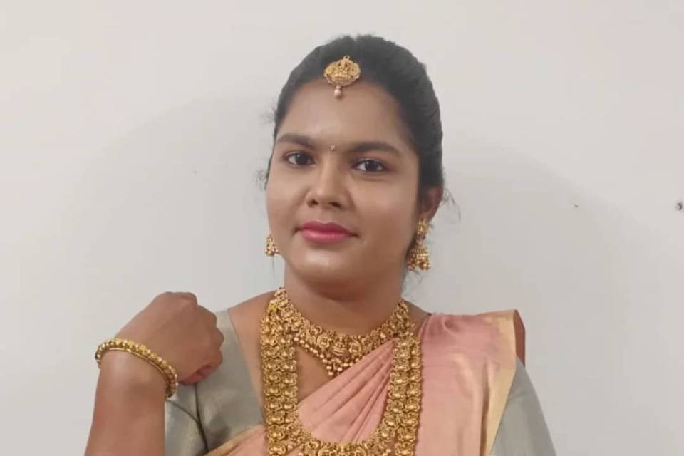 Ammu Bridal Makeover Artist